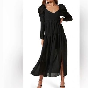 Women’s puff sleeve dress with slit